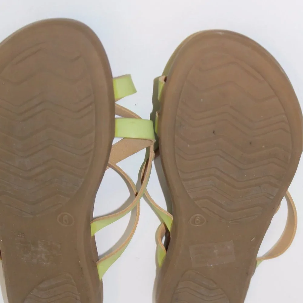 Seven7 GREEN LIME Melbourne Leather Sandals FLIP FLOPS Sz 6 - Picture 4 of 4
